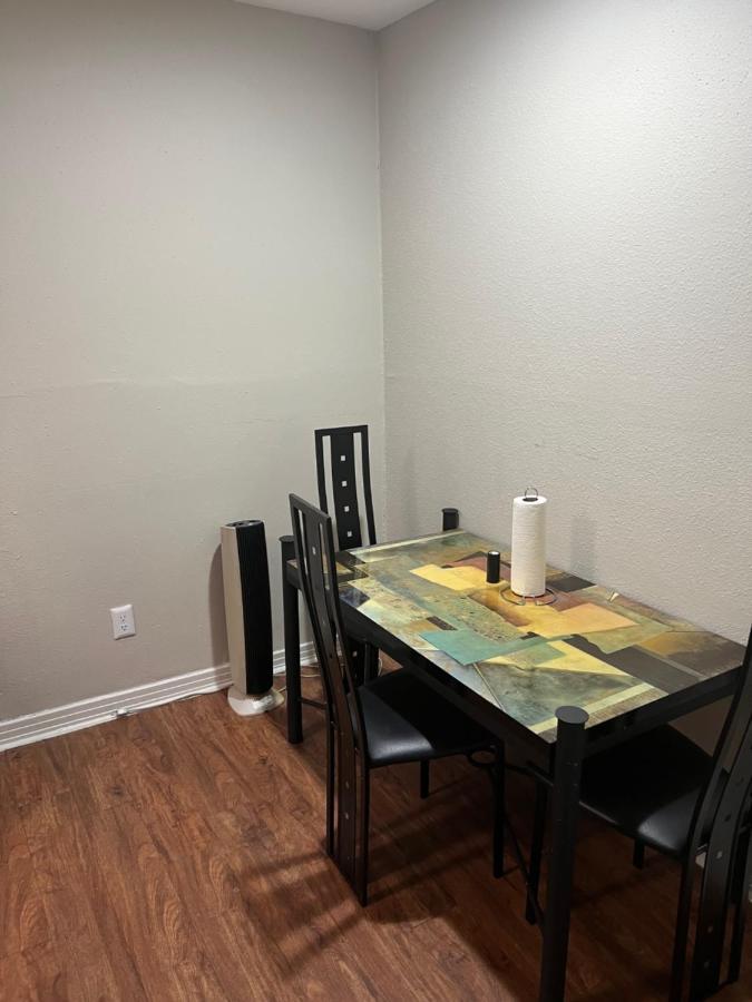 Lovely 1-Bedroom Townhome With Nice Amenities Х'юстон Екстер'єр фото